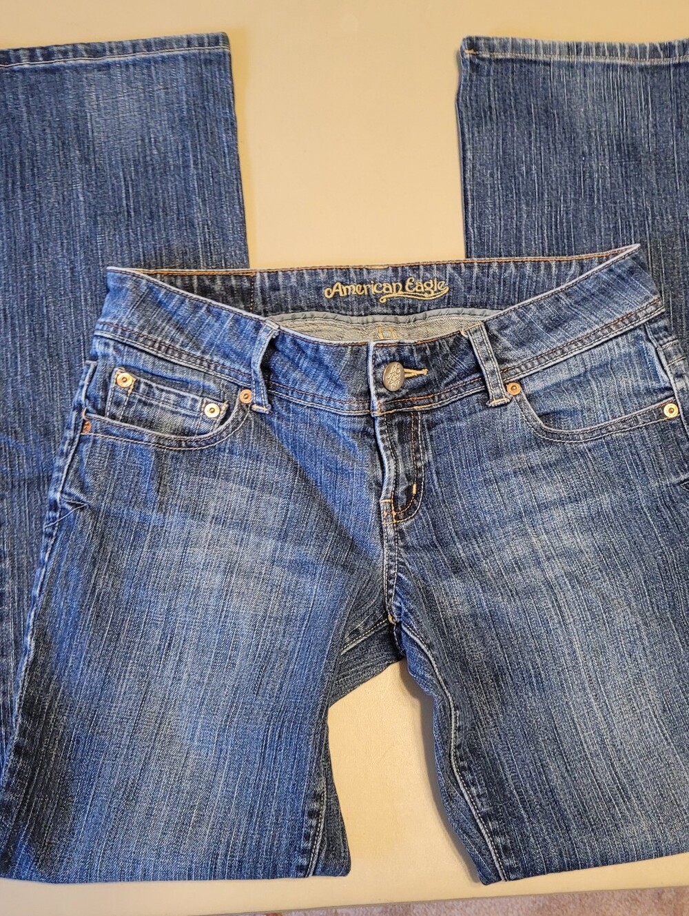 American Eagle Outfitters Women's Blue Straight-Leg Jeans